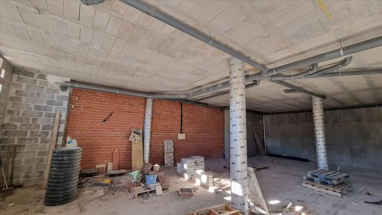 Local comercial en venda a PARAYO, imagen 9