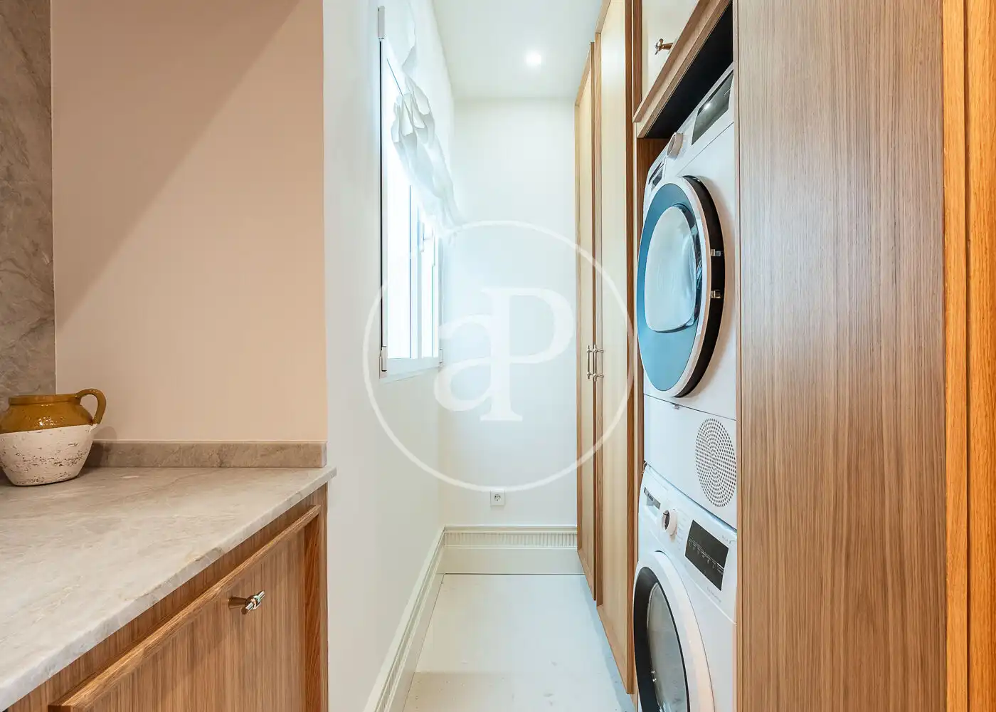 Wohnung zum Verkauf in Madrid mit Klimaanlage, Heizung und Terrasse