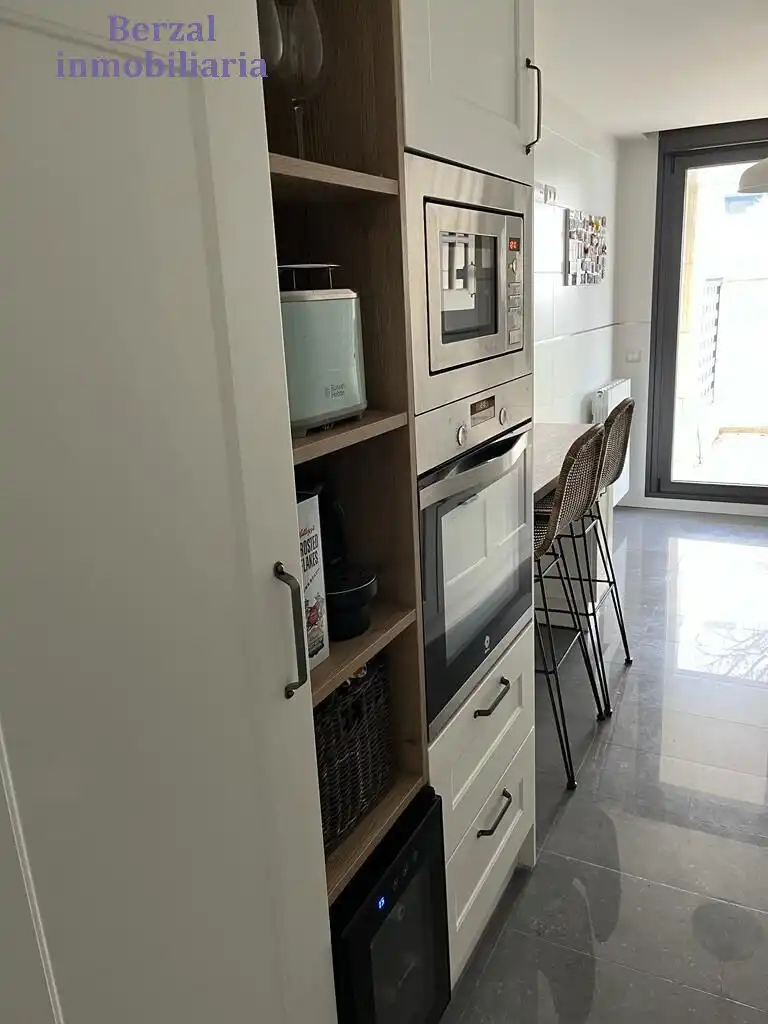 Kitchen of Ground floor for sale in  Logroño  with Heating, Private garden and Storage room