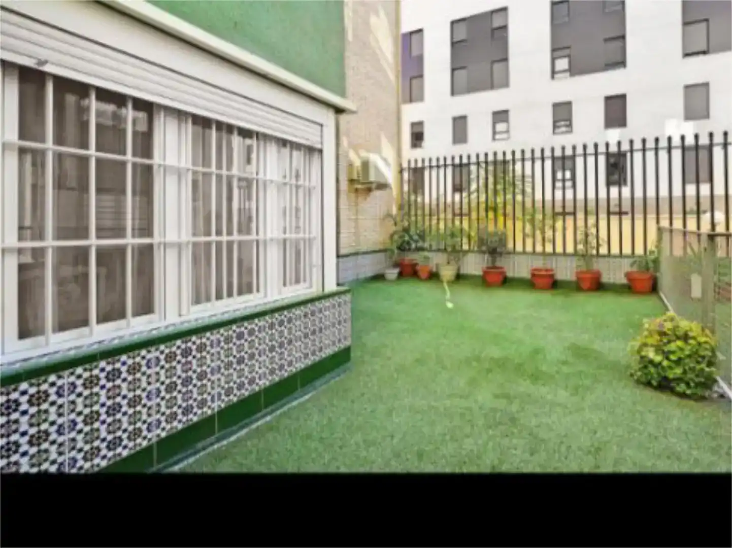 Jardín de Piso en venta en Granada con Aire acondicionado, Jardín privado y Amueblado