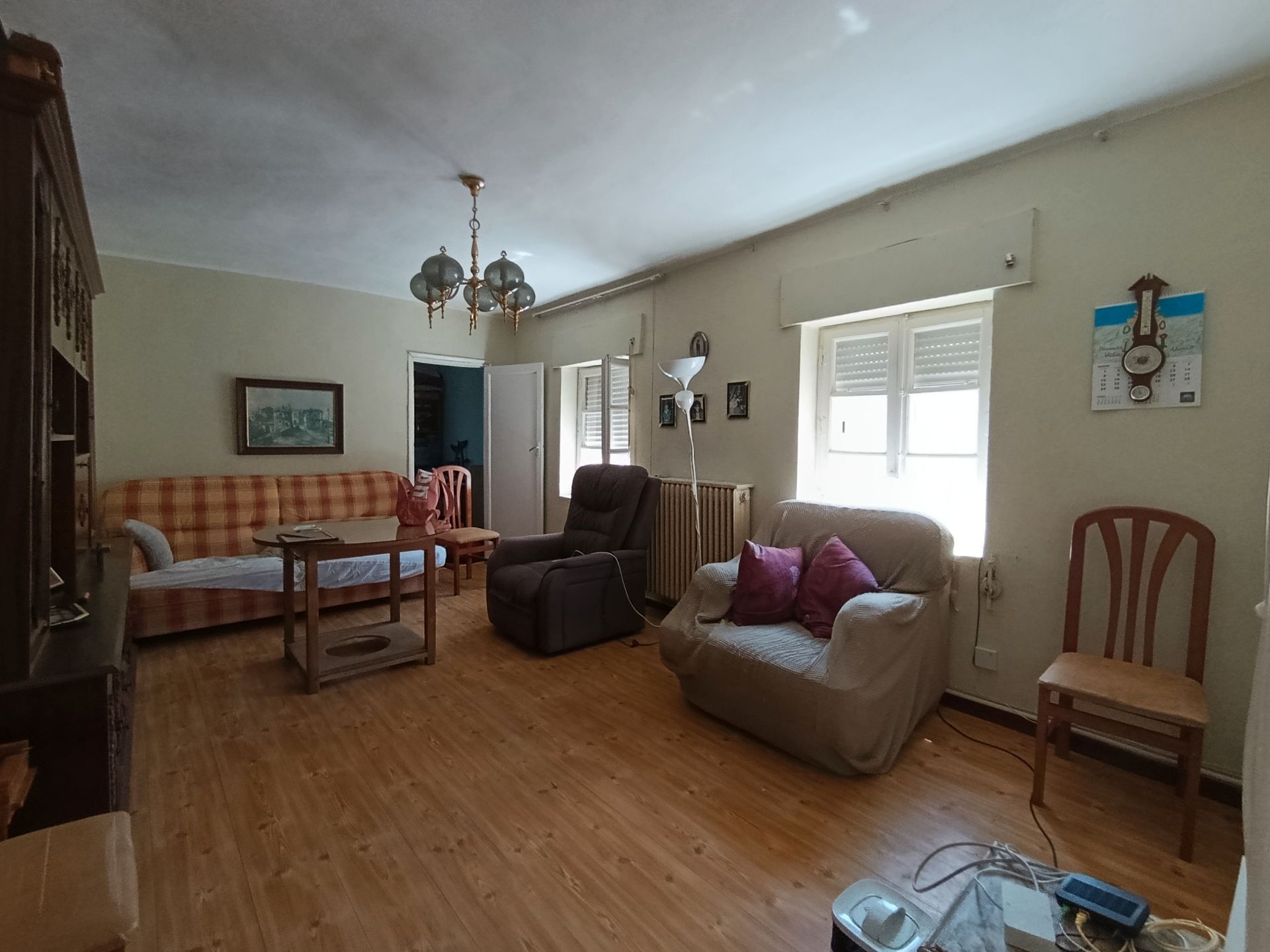 Living room of Flat for sale in Benavente  with Heating, Furnished and Balcony