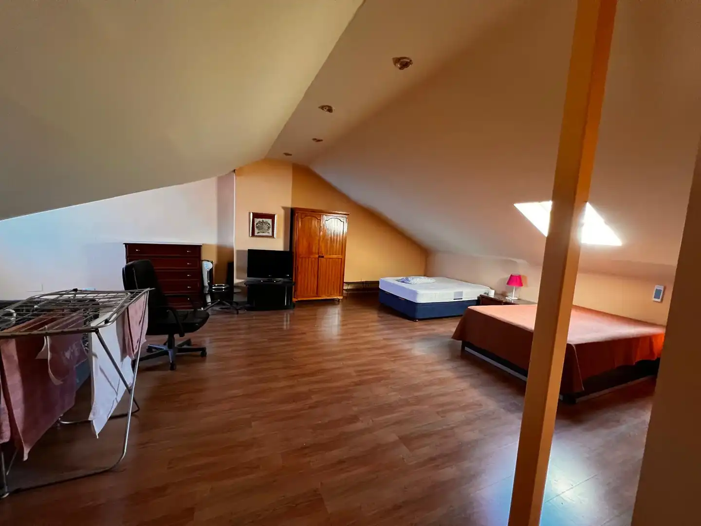 Casa adosada en venta en Pozuelo del Rey con Calefacción, Piscina y Amueblado
