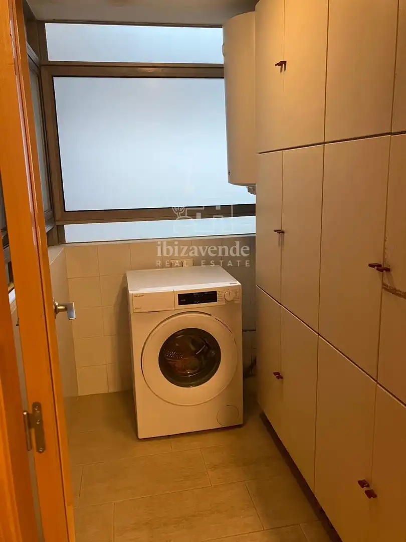 Wohnung zur Miete in Carrer Marià Villangomez, Santa Eulària