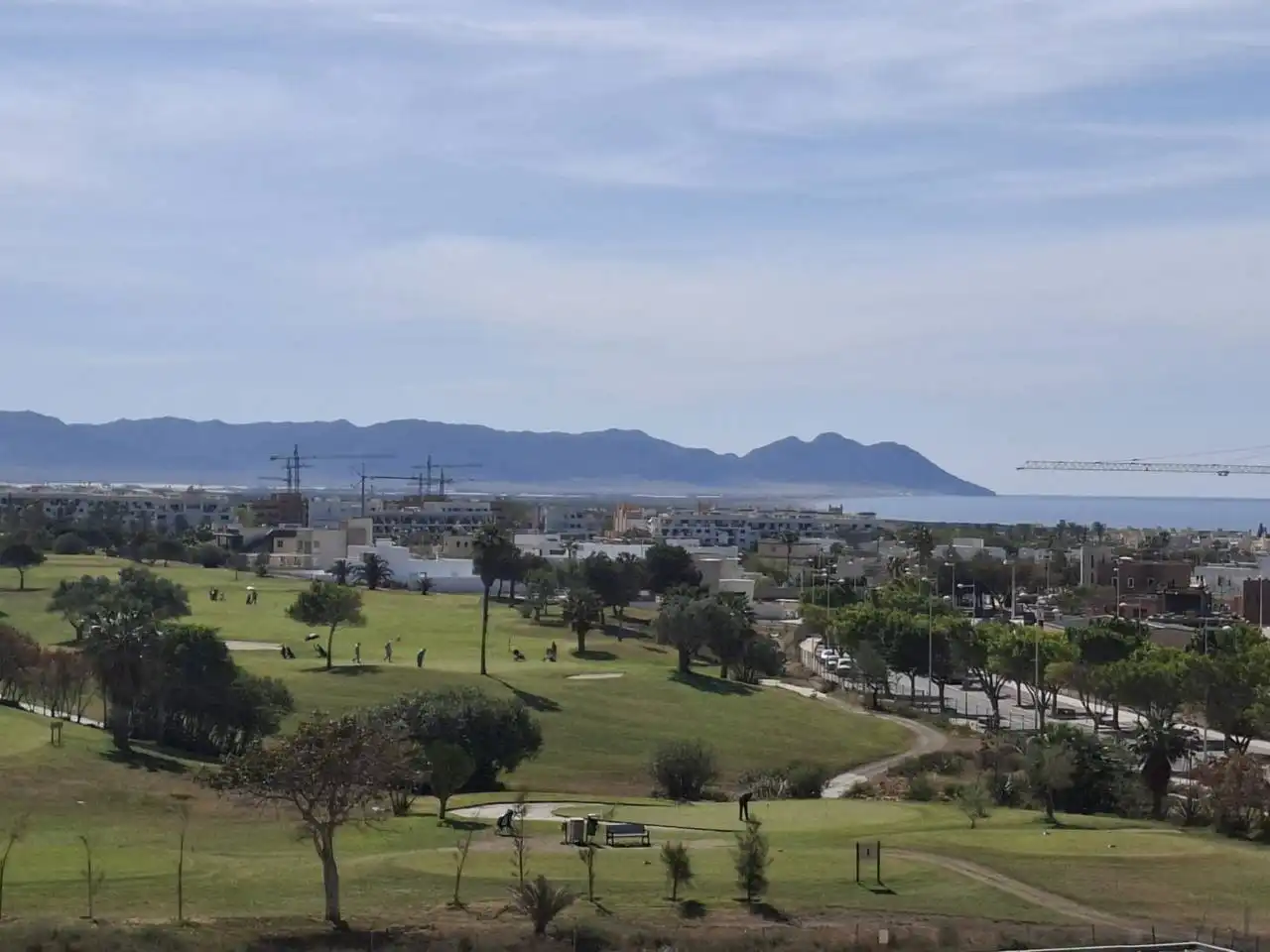 Piso en venta en Almería con Parquet, Terraza y Piscina comunitaria