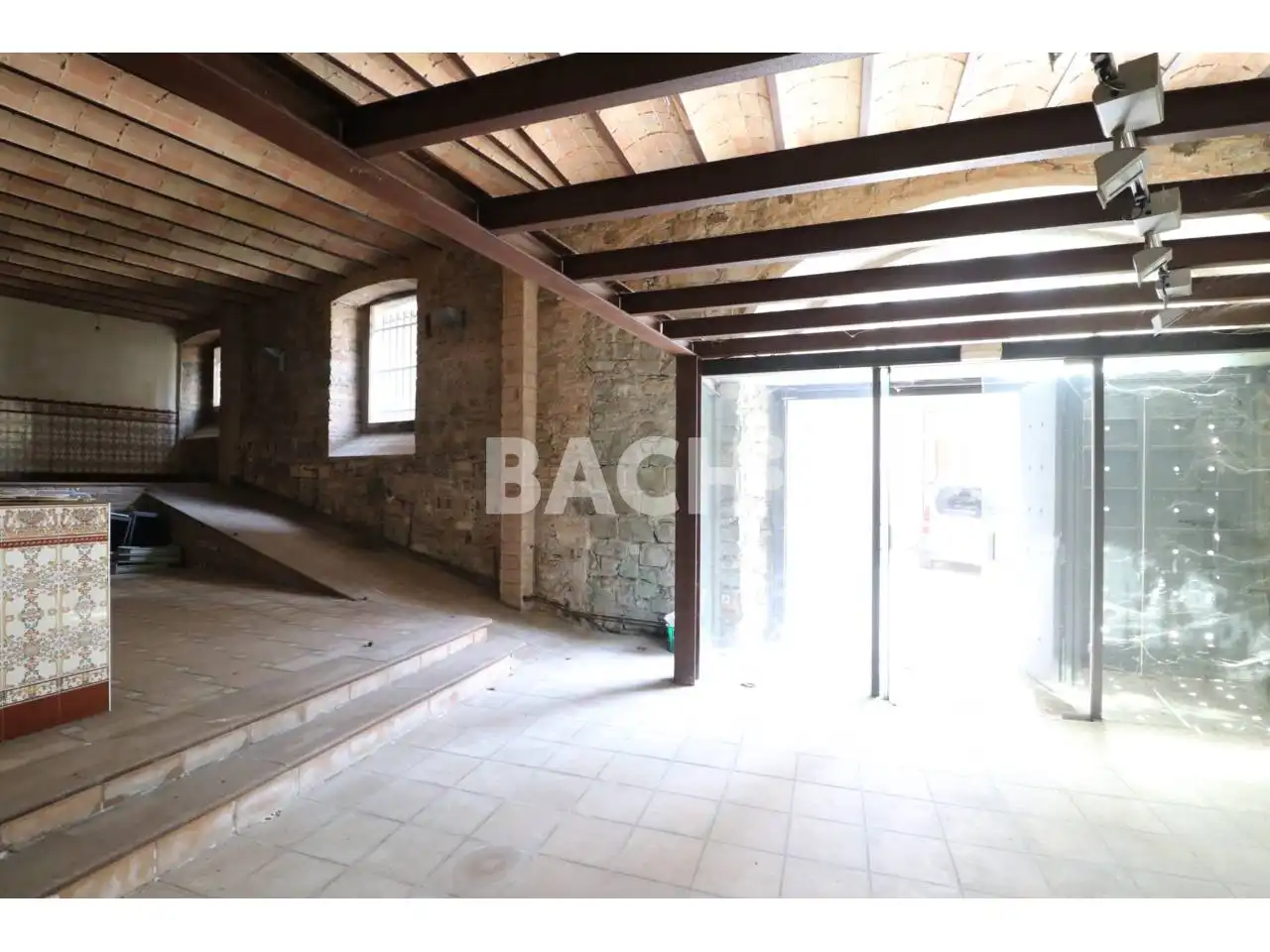 Local comercial de lloguer a Calle Sant Miquel Arcàngel, imagen 5