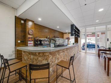 Gewerbefläche zum Verkauf in Calle Almudena 48