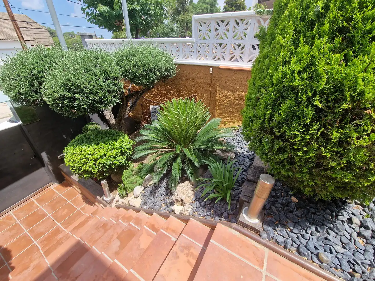Jardí de Casa o xalet en venda en Sant Boi de Llobregat amb Aire condicionat, Calefacció i Moblat