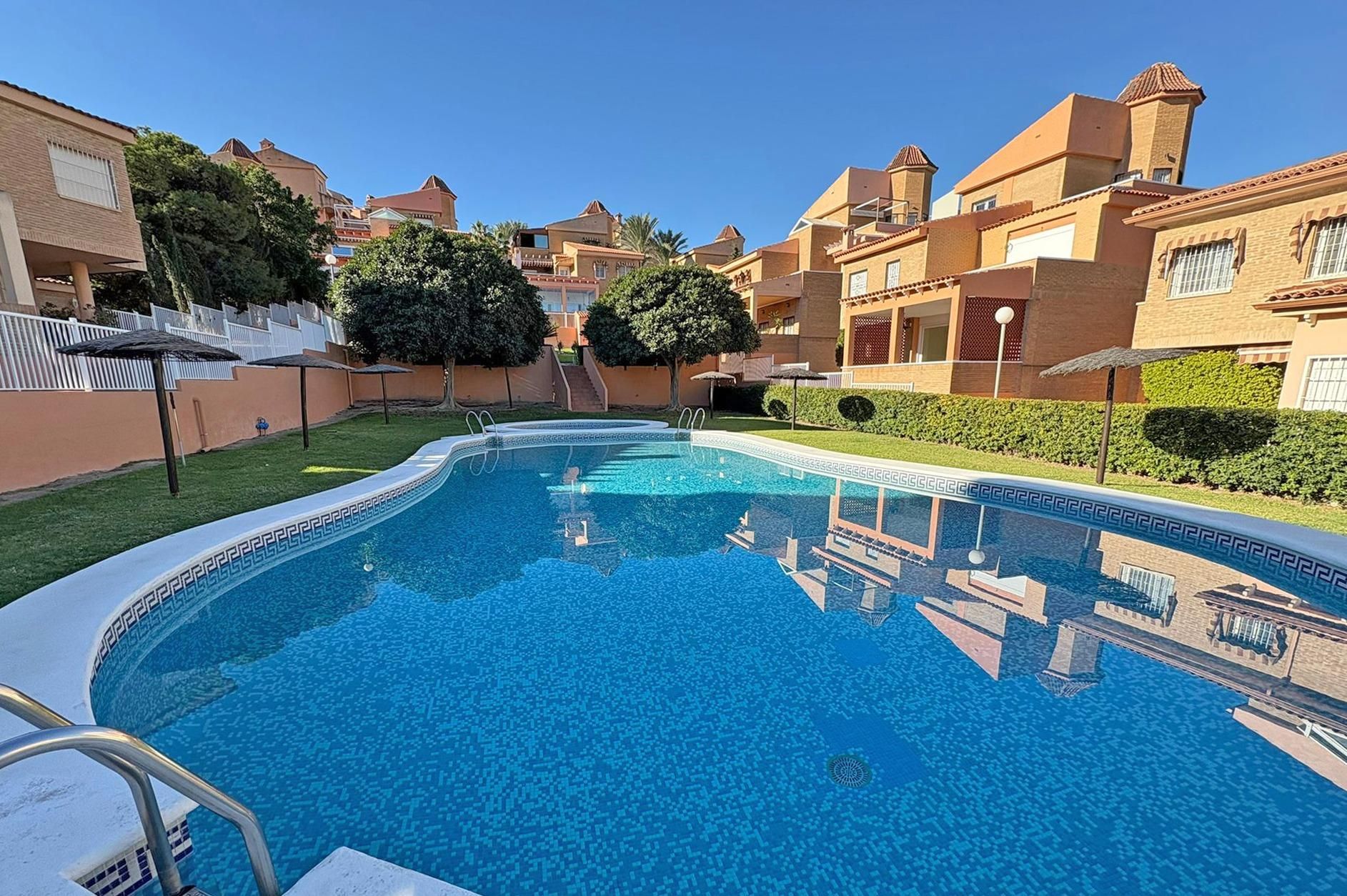 Casa o xalet en venda a  MUJOL, Cabo de las Huertas, Playa de San Juan - El Cabo de las Huertas