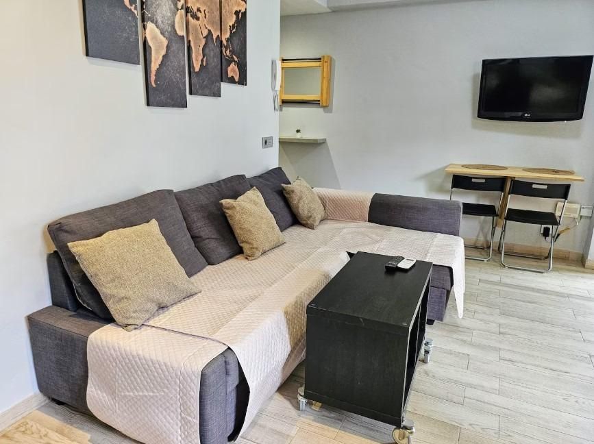 Living room of Study for sale in Torremolinos  with Air Conditioner, Private garden and Balcony