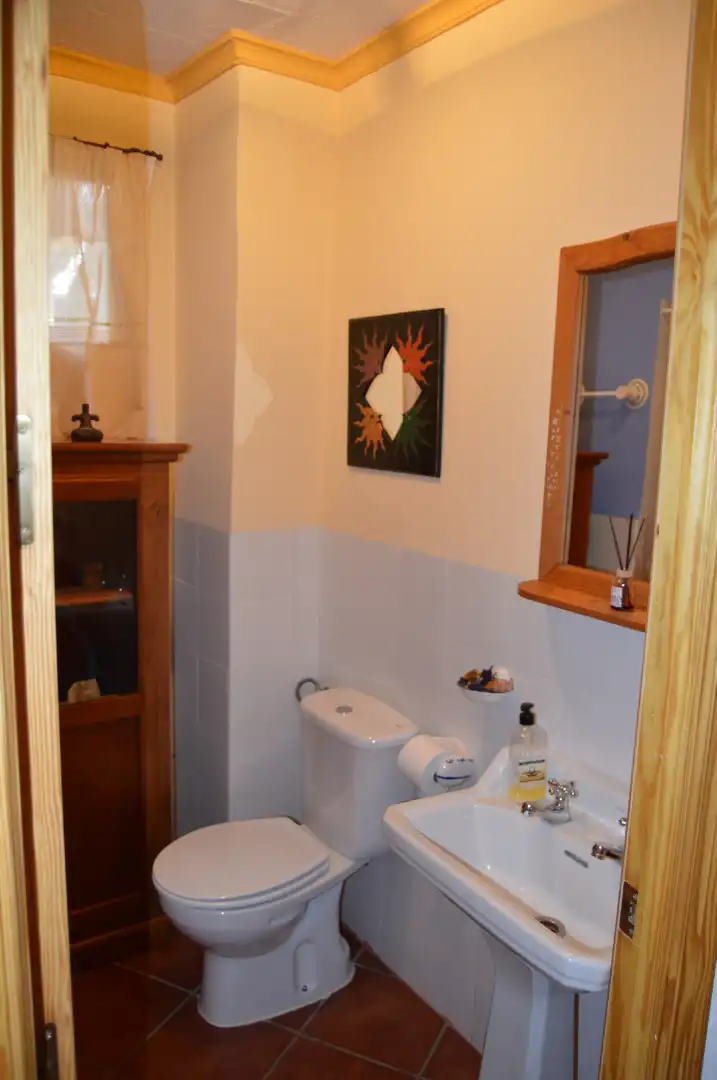 Badezimmer von Haus oder Chalet zum Verkauf in Córdoba mit Klimaanlage, Heizung und Terrasse