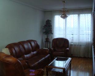 Living room of Flat to rent in Palencia Capital  with Heating, Parquet flooring and Furnished