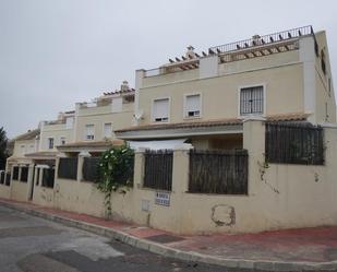 Vista exterior de Casa o xalet en venda en Aznalcázar amb Terrassa i Piscina