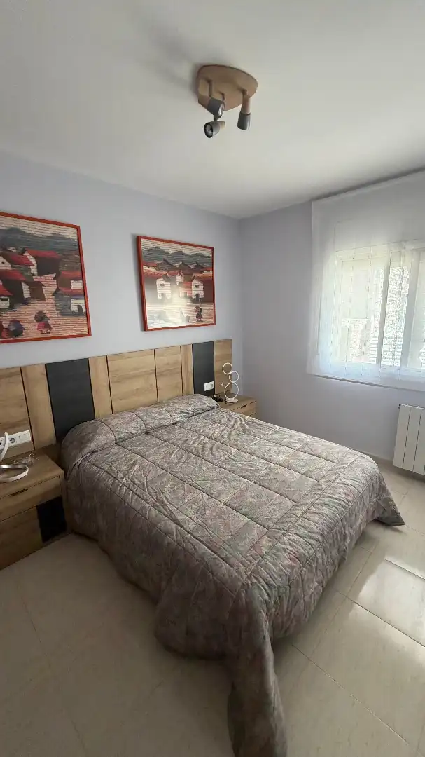 Habitación de Casa adosada en venta en El Vendrell con Calefacción, Jardín privado y Terraza