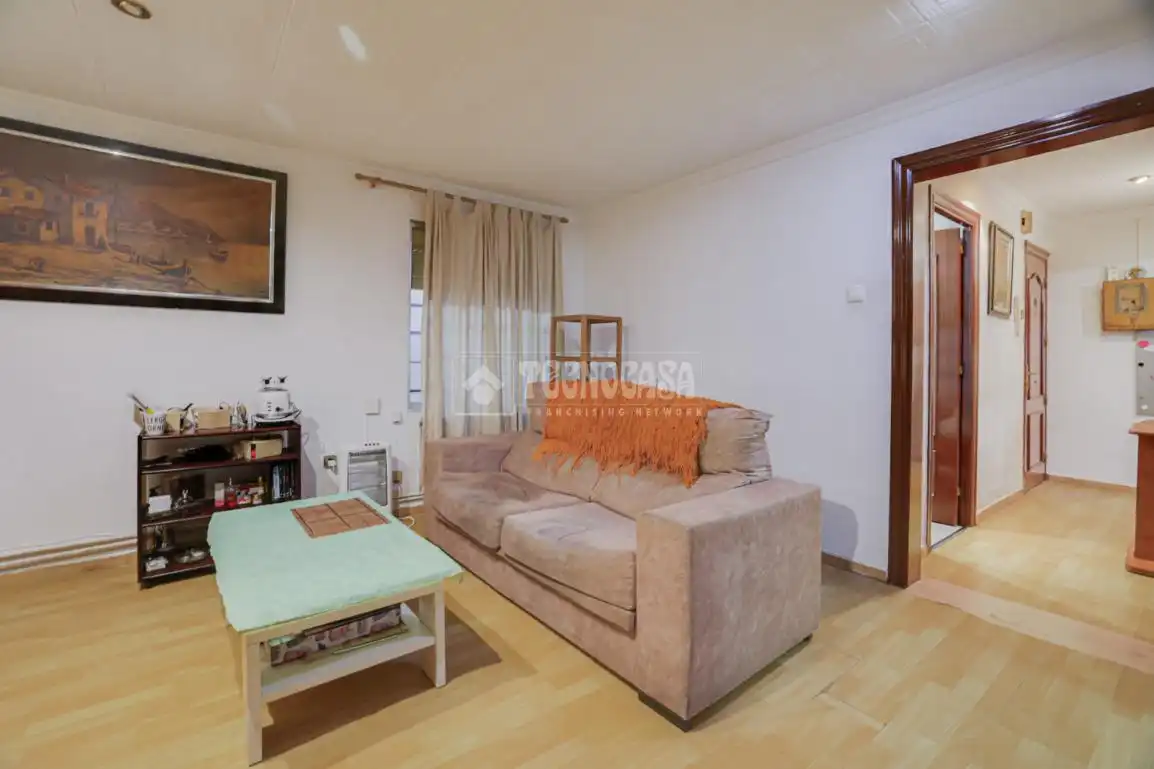 Sala de estar de Piso en venta en Ripollet con Calefacción