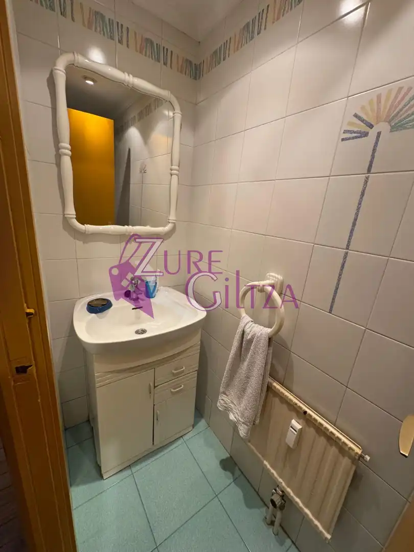 Bathroom of Flat for sale in Durango  with Heating, Storage room and Furnished