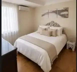 Dormitori de Pis de lloguer en  Madrid Capital amb Aire condicionat i Balcó