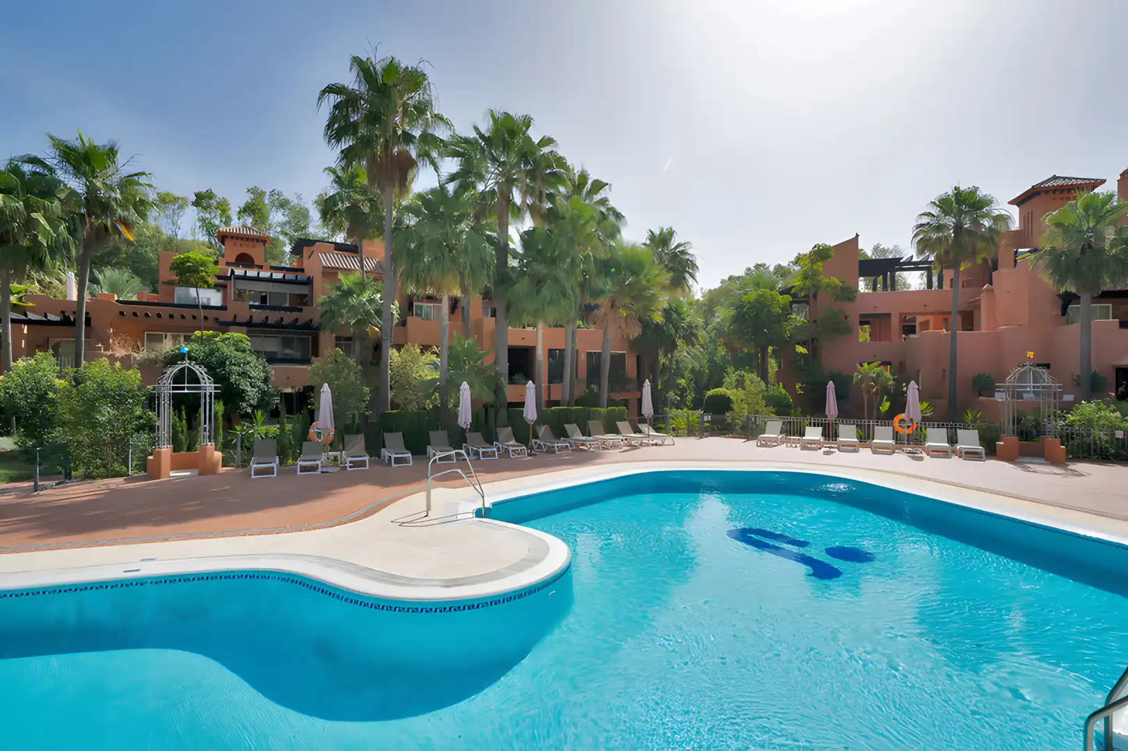 Wohnung mit Pool zum Verkauf in Nueva Andalucía