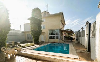 Swimming pool of House or chalet for sale in Arganda del Rey  with Air Conditioner, Heating and Private garden