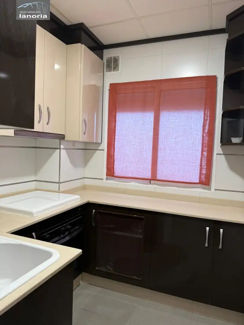 Flat for rent in Ensanche - Franciscanos
