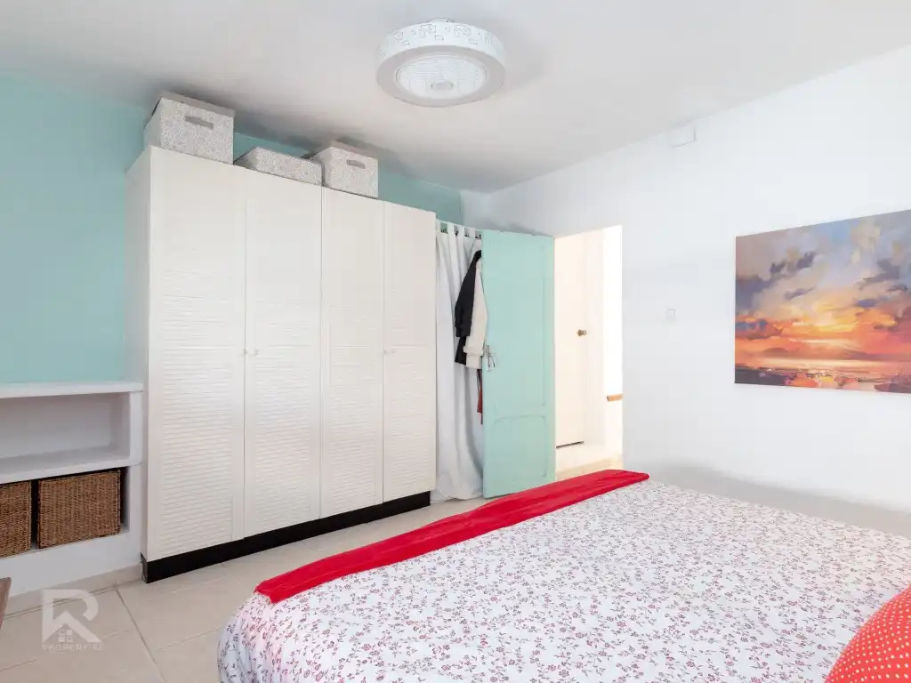 Houses for sale in Oliva, Valencia