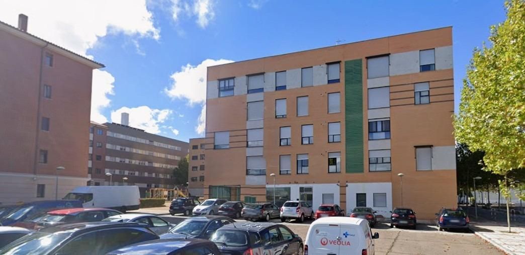 Vista exterior de Pis en venda en Salamanca Capital amb Jardí privat, Terrassa i Balcó