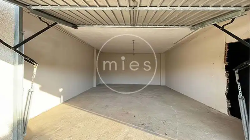 Parking de Casa o chalet en venta en Montroi / Montroy con Terraza y Trastero