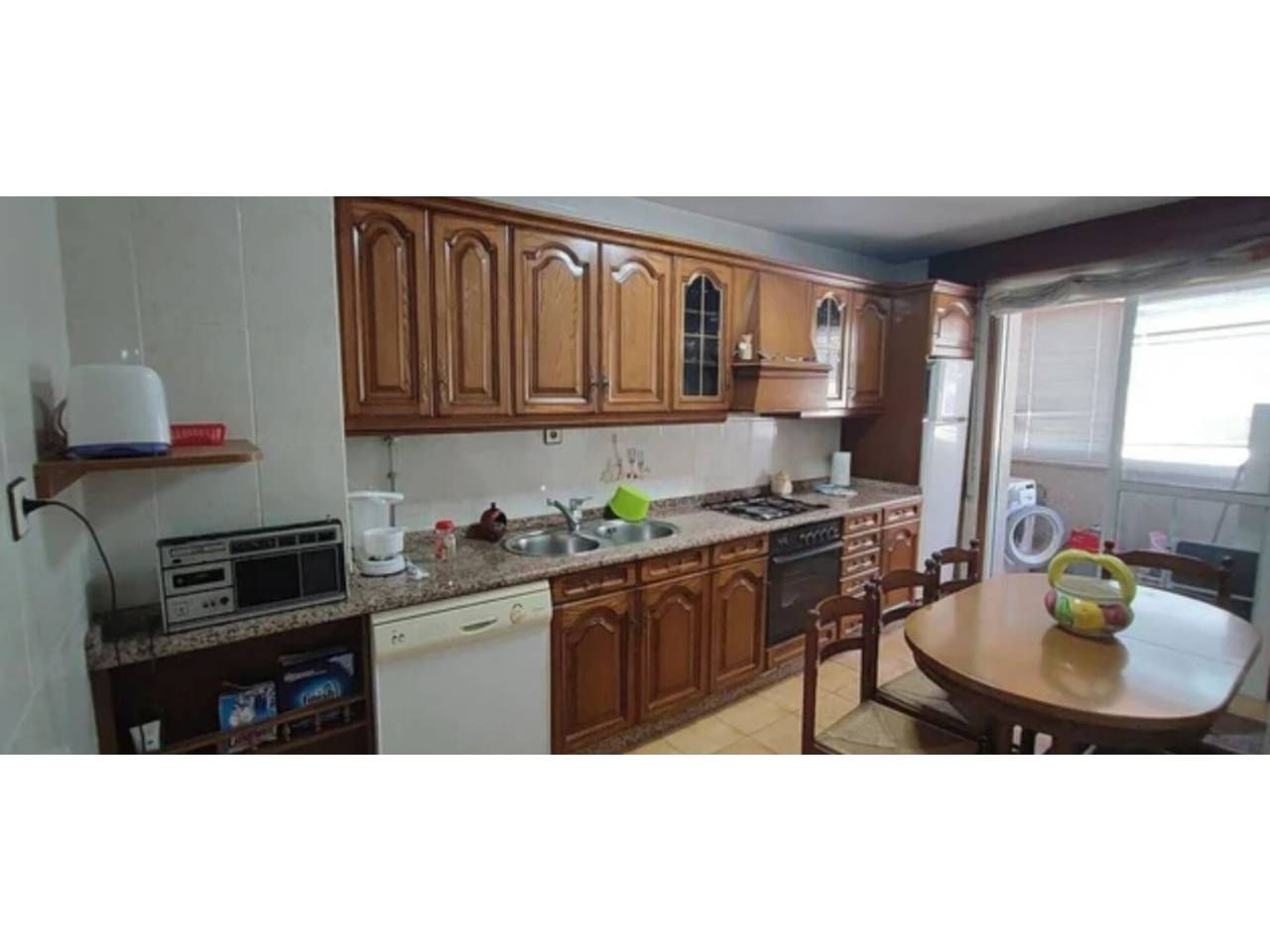 Cuina de Pis en venda en Celanova amb Calefacció, Parquet i Traster