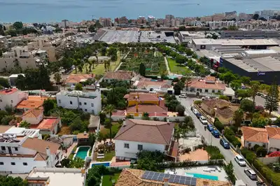Vista exterior de Casa o chalet en venta en Torremolinos con Aire acondicionado, Calefacción y Jardín privado