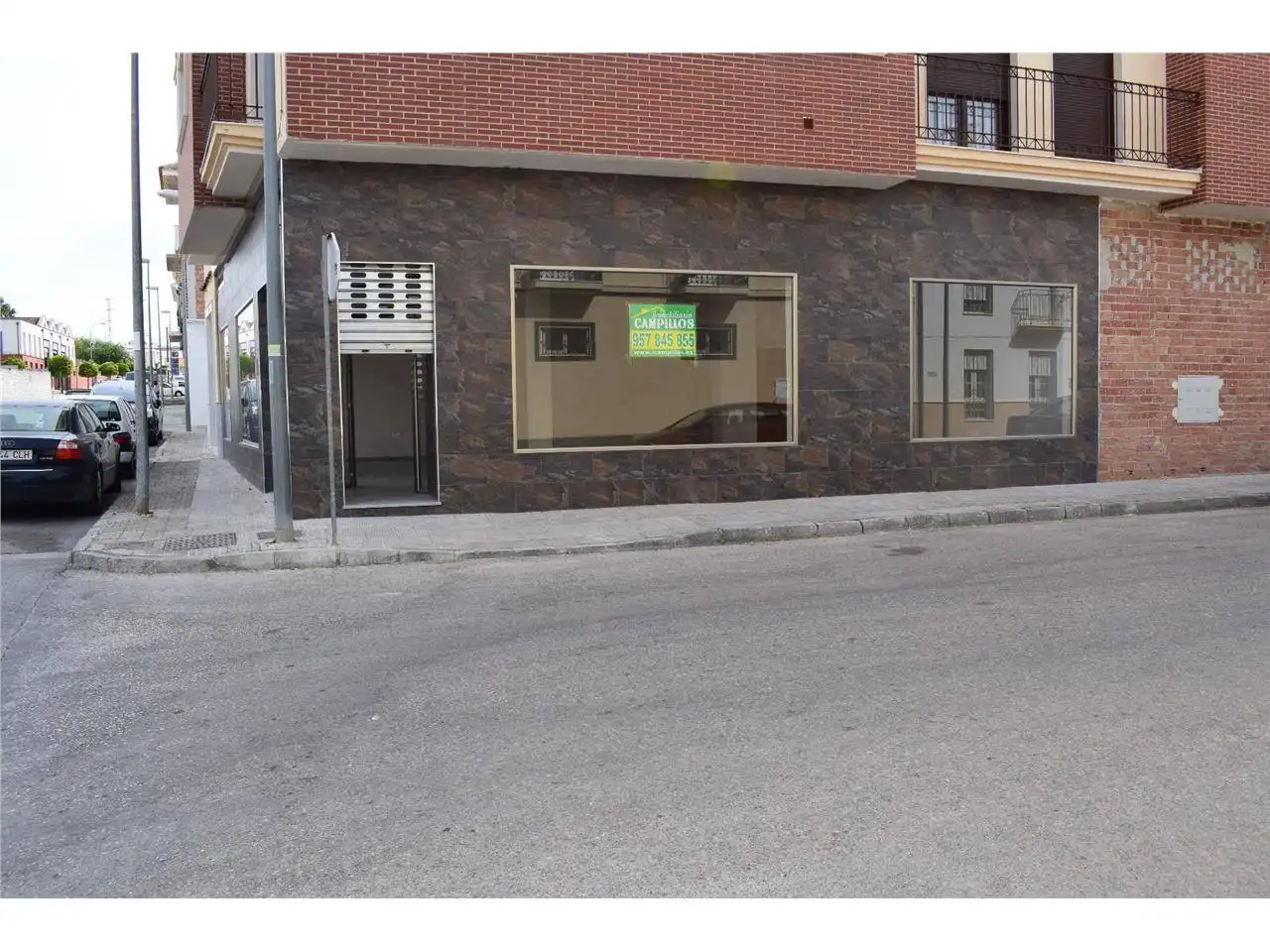 Locale commerciale in vendita a Baena