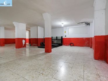 Local comercial en venda a Calle LOMA DE DILAR