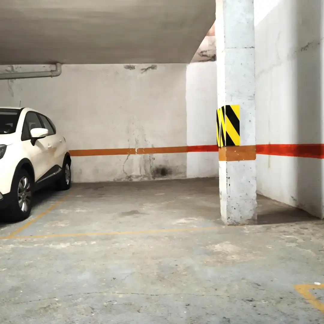 Einzelparkplatz mit Aufzug zum Verkauf in Carrer d'Espinoi, imagen 3