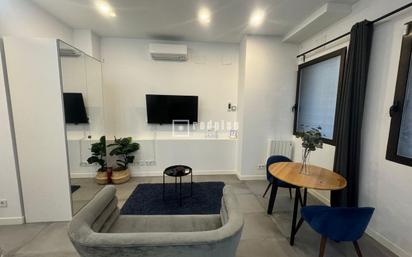 Living room of Study for sale in  Madrid Capital  with Air Conditioner