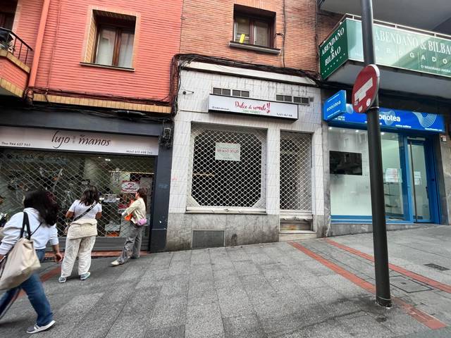Local comercial en Alquiler en Centro - Ariz - Uribarri
