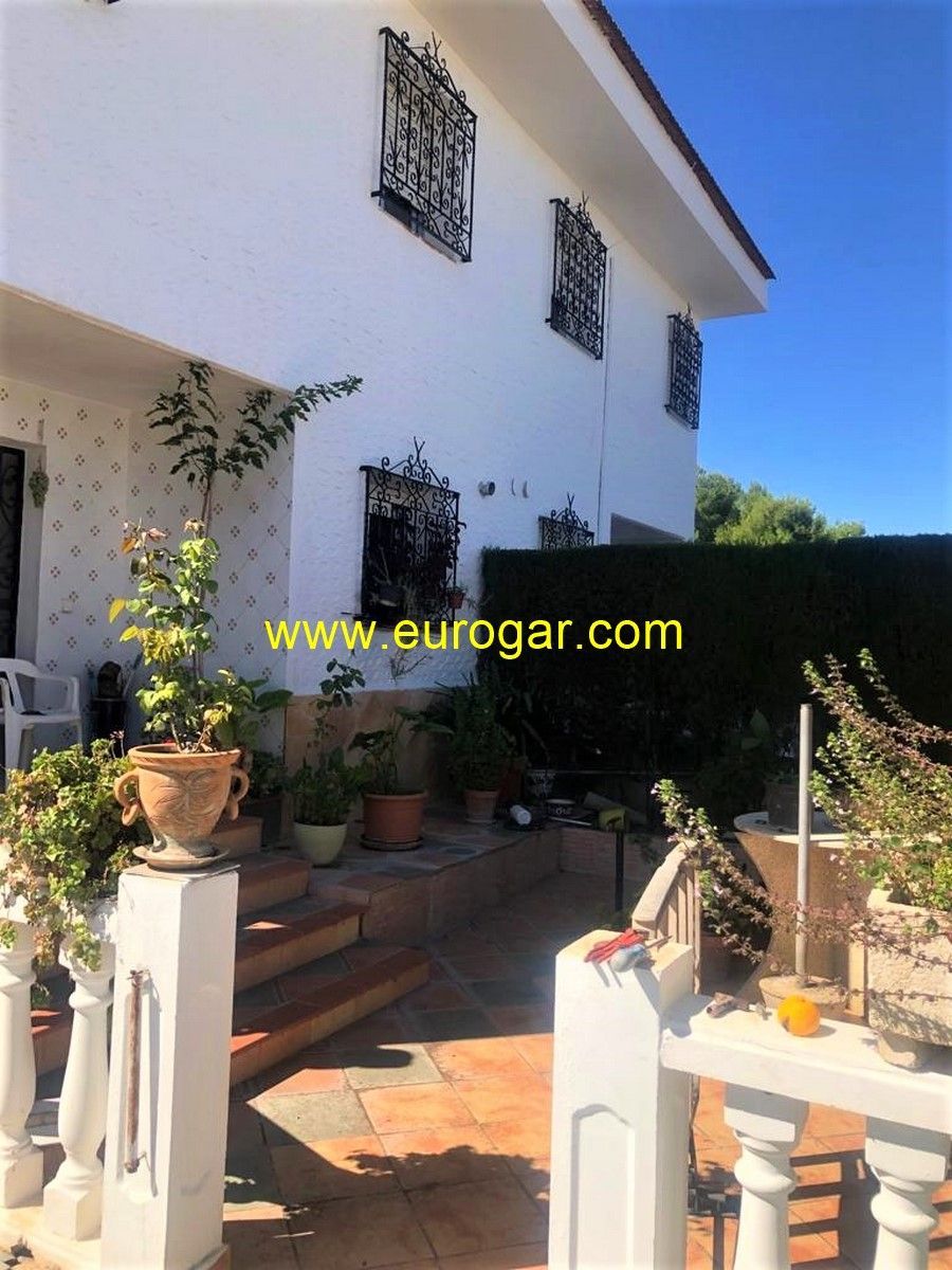 Jardí de Casa o xalet en venda en Turís amb Jardí privat, Terrassa i Traster