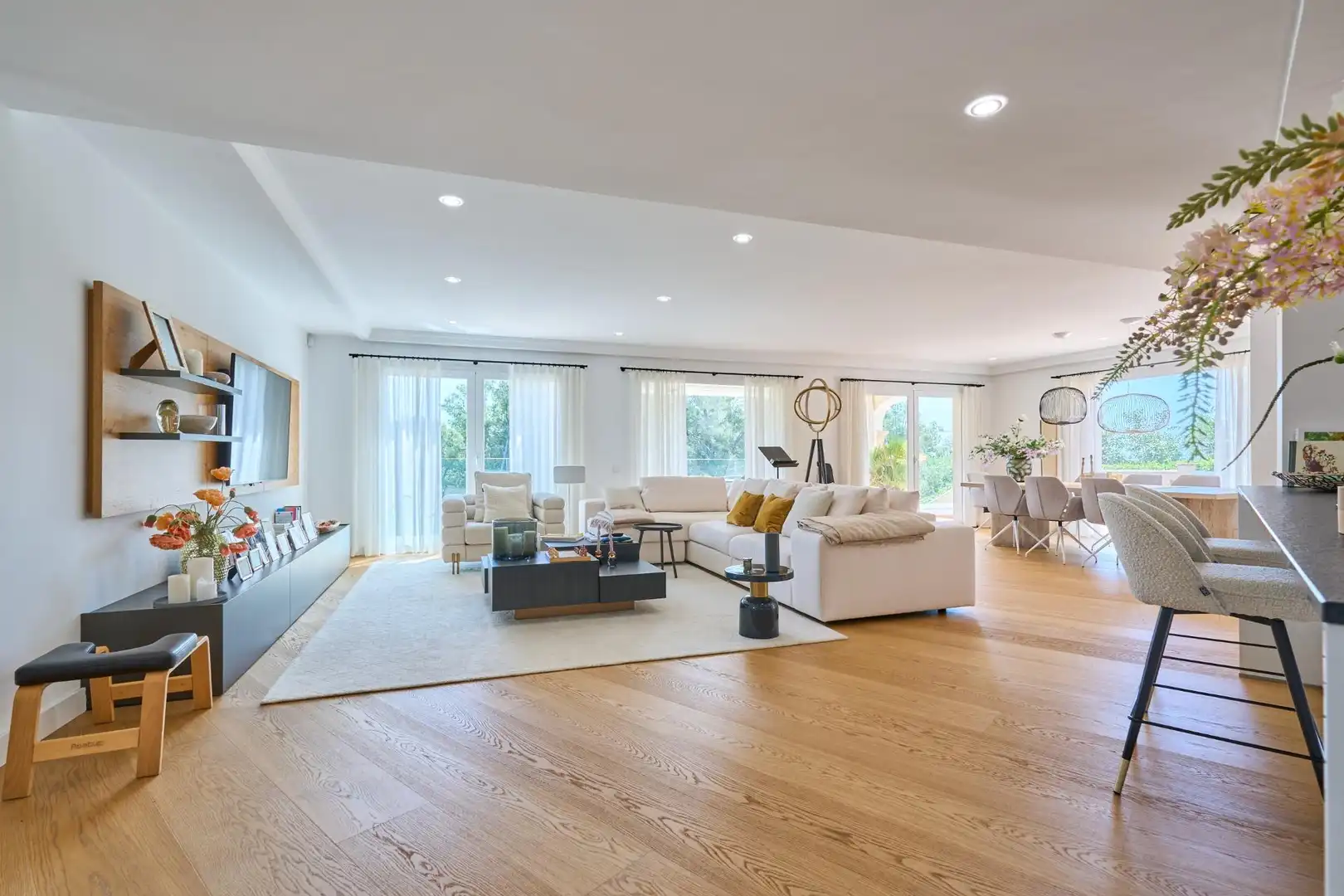 Sala d'estar de Casa o xalet en venda en  Palma de Mallorca amb Aire condicionat, Jardí privat i Parquet