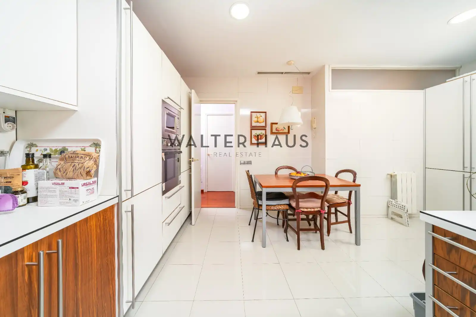 Appartamento con terrazza in vendita a Carrer del Rosselló, imagen 4