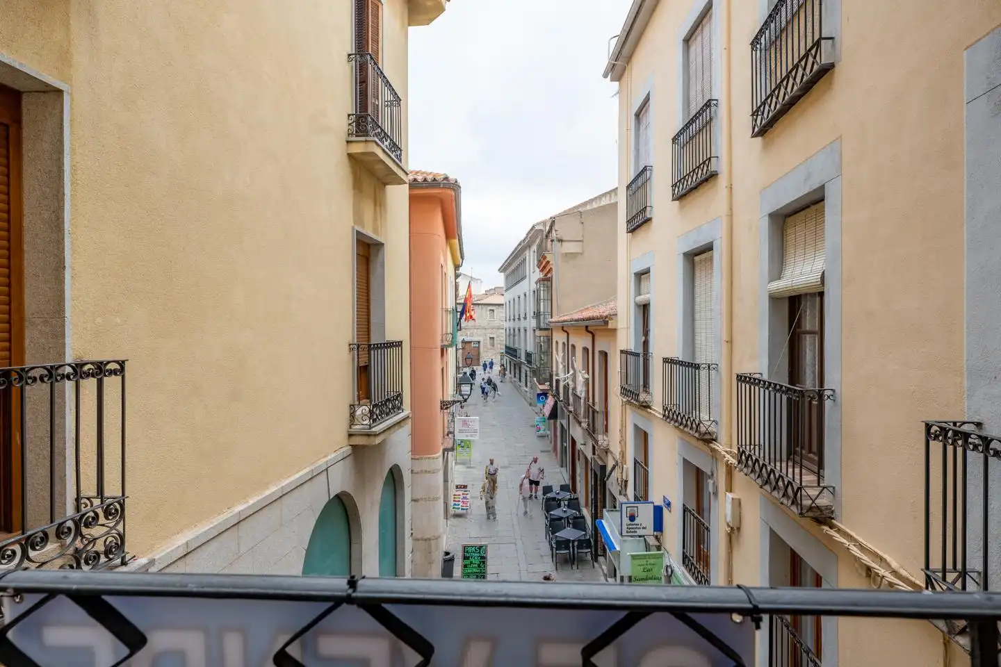 Vista exterior de Pis en venda en Ávila amb Terrassa i Moblat