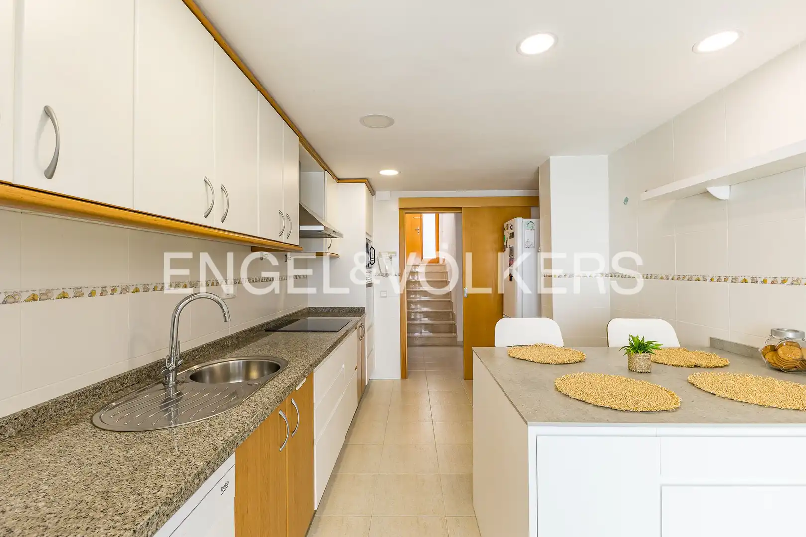 Cocina de Casa o chalet en venta en Calafell con Aire acondicionado, Calefacción y Jardín privado