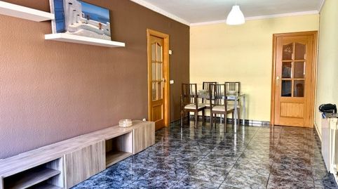 Foto 2 de Piso en venta en Font Pudenta, Montcada i Reixac