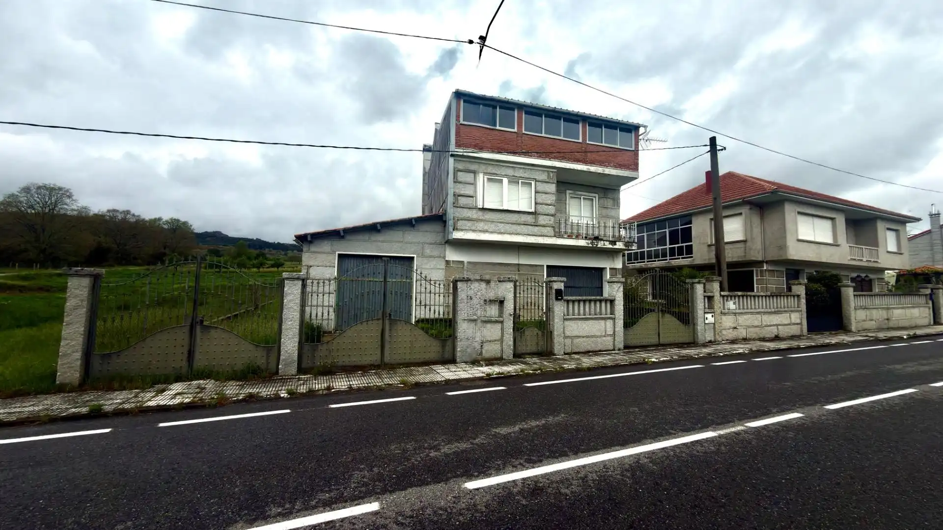 Exterior view of Houses for sale in Baltar  with Private garden, Storage room and Furnished