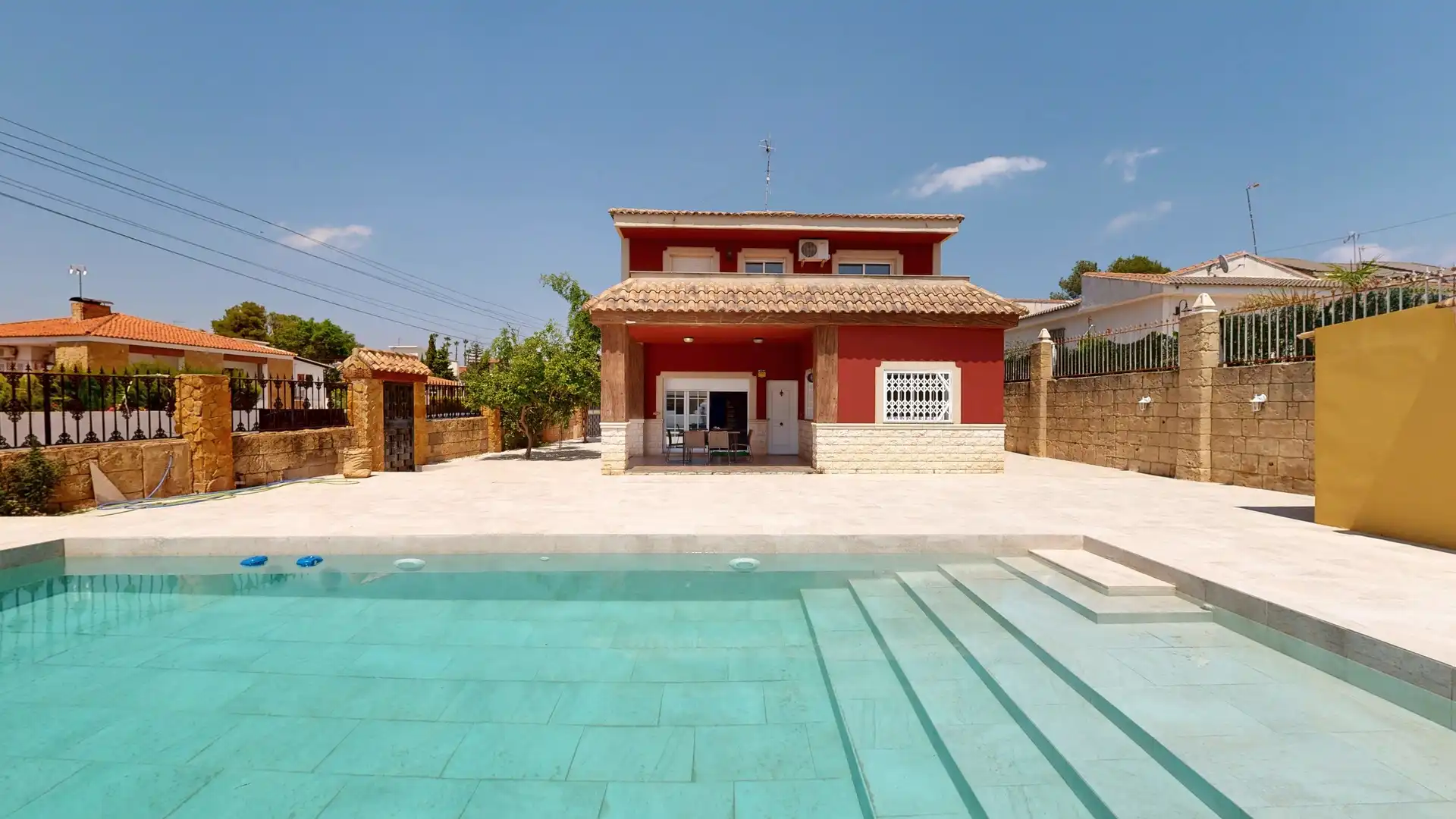 Piscina de Casa o chalet en venta en Montserrat con Aire acondicionado, Calefacción y Terraza