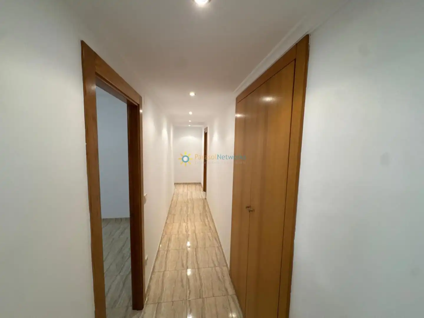 Flat for rent in Oliva  with Balcony