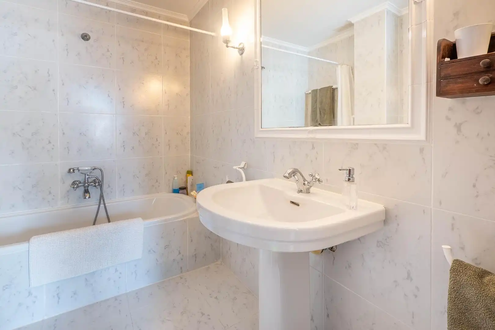 Bathroom of Houses for sale in Donostia - San Sebastián   with Heating, Private garden and Terrace