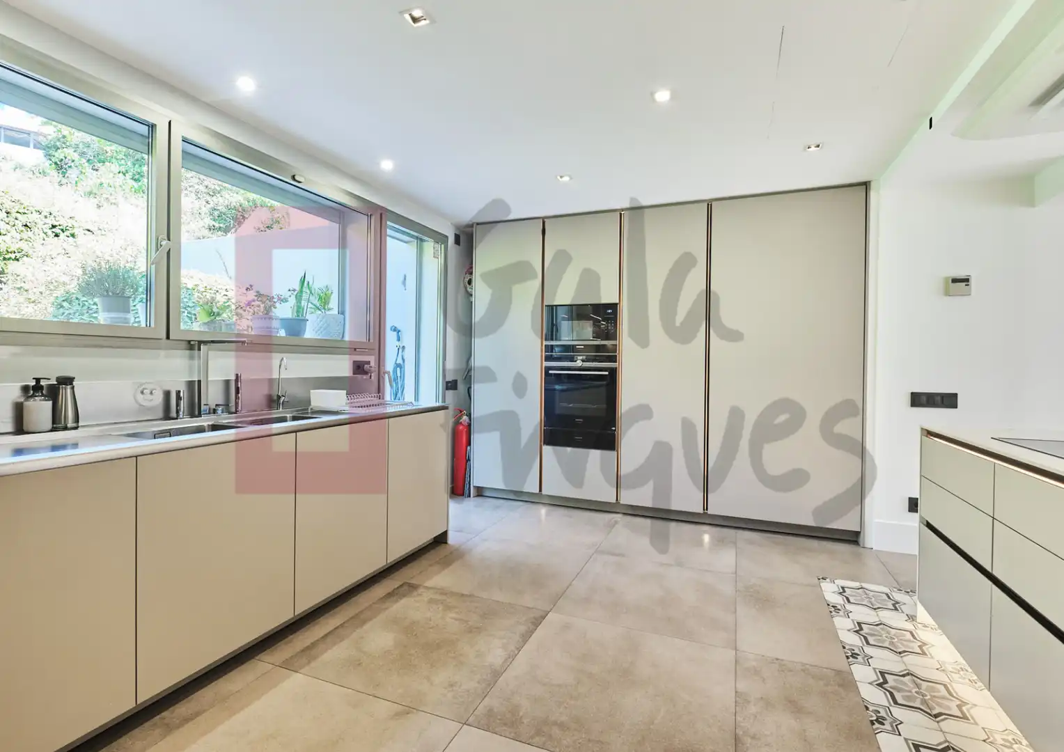 Cocina de Casa o chalet en venta en Barcelona con Aire acondicionado, Calefacción y Parquet