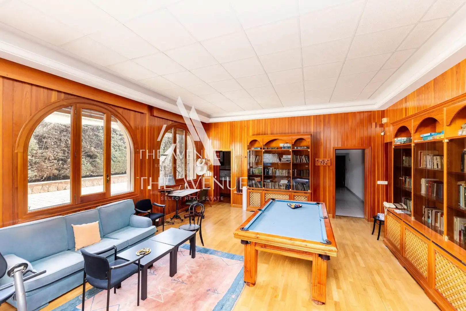 Sala d'estar de Casa o xalet en venda en Villanueva de la Cañada amb Aire condicionat, Calefacció i Jardí privat