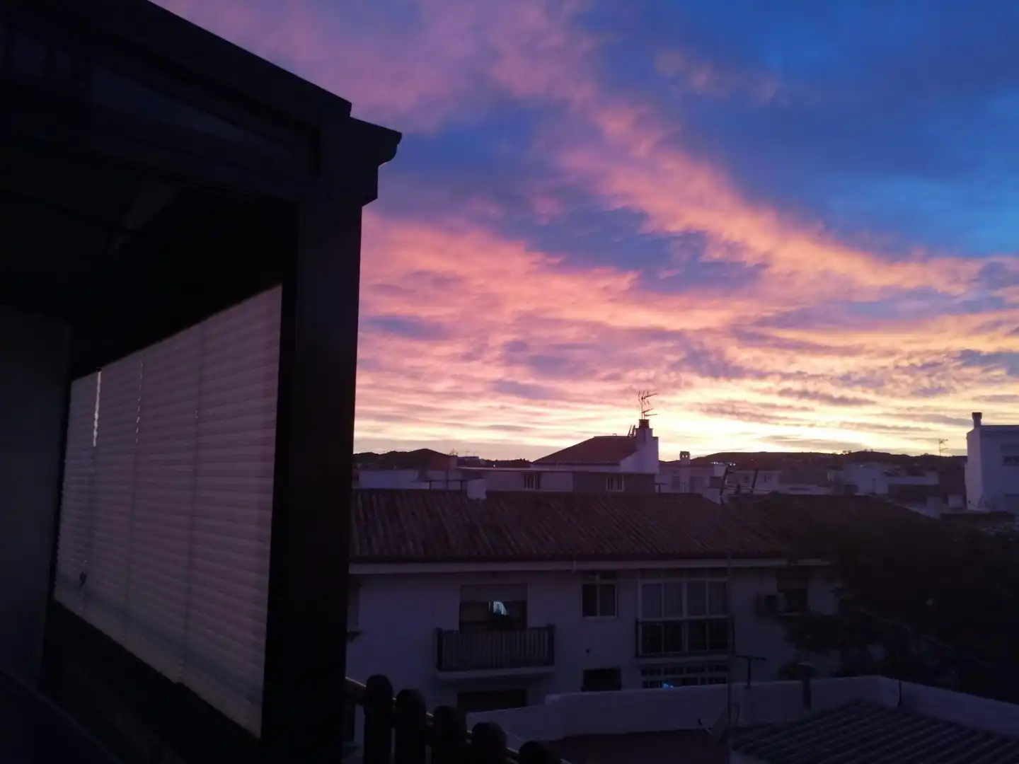 Vista exterior de Piso en venta en Mijas con Aire acondicionado, Calefacción y Terraza
