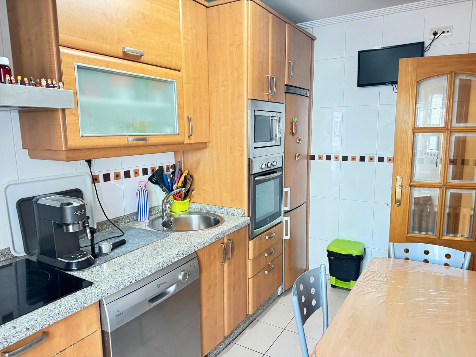 Cocina de Piso en venta en León Capital  con Calefacción, Terraza y Internet