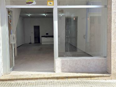Business premises to rent in Carrer de Sant Isidre