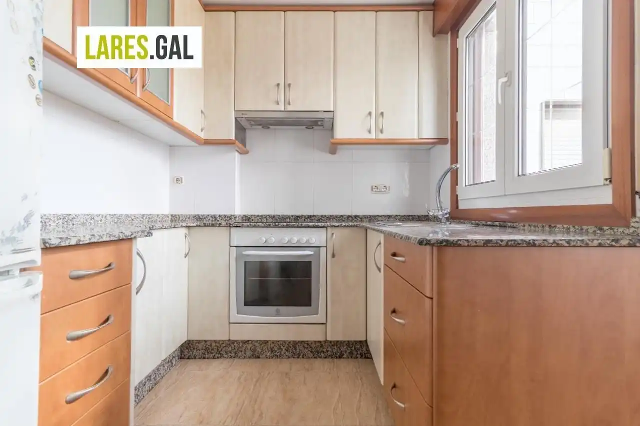 Kitchen of Flat for sale in Cangas   with Heating and Storage room