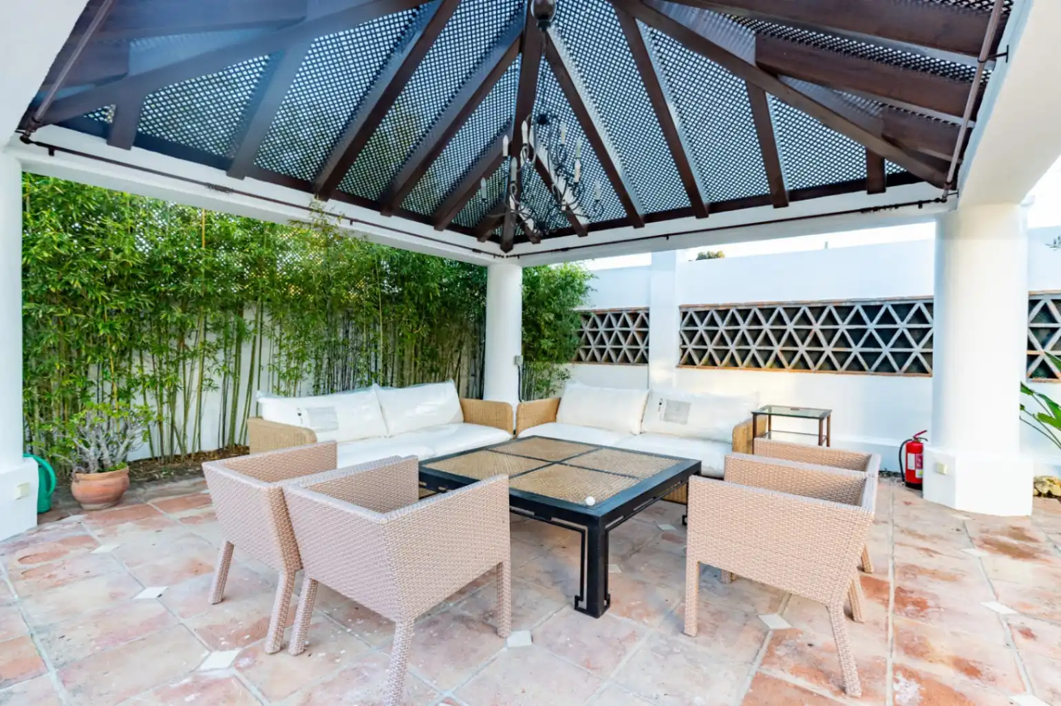 Chalet con terraza en venta en San Pedro de Alcántara, imagen 14